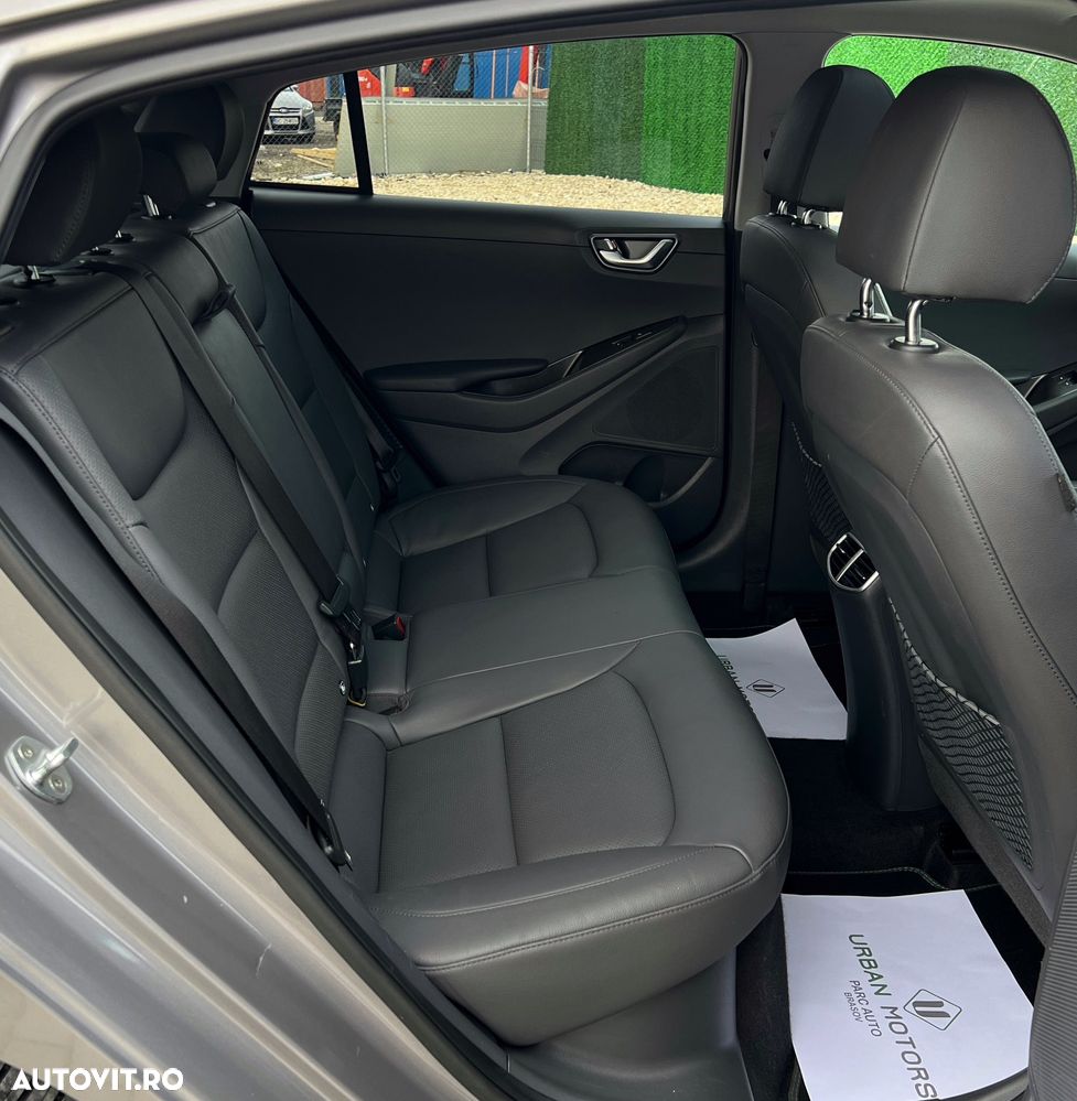 Hyundai IONIQ 1.6 GDI Premium - 17