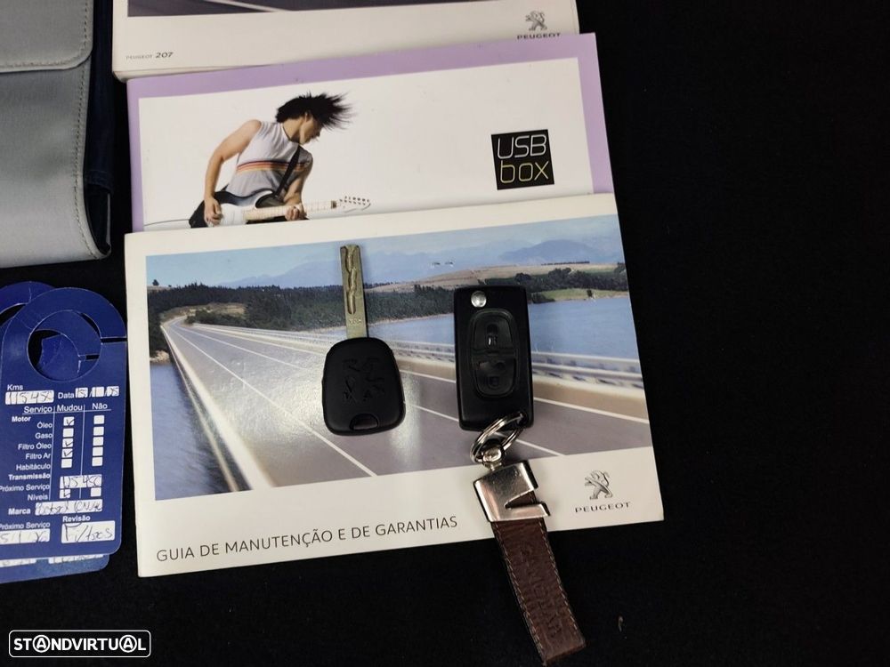 Peugeot 207 1.4 16V Active - 26