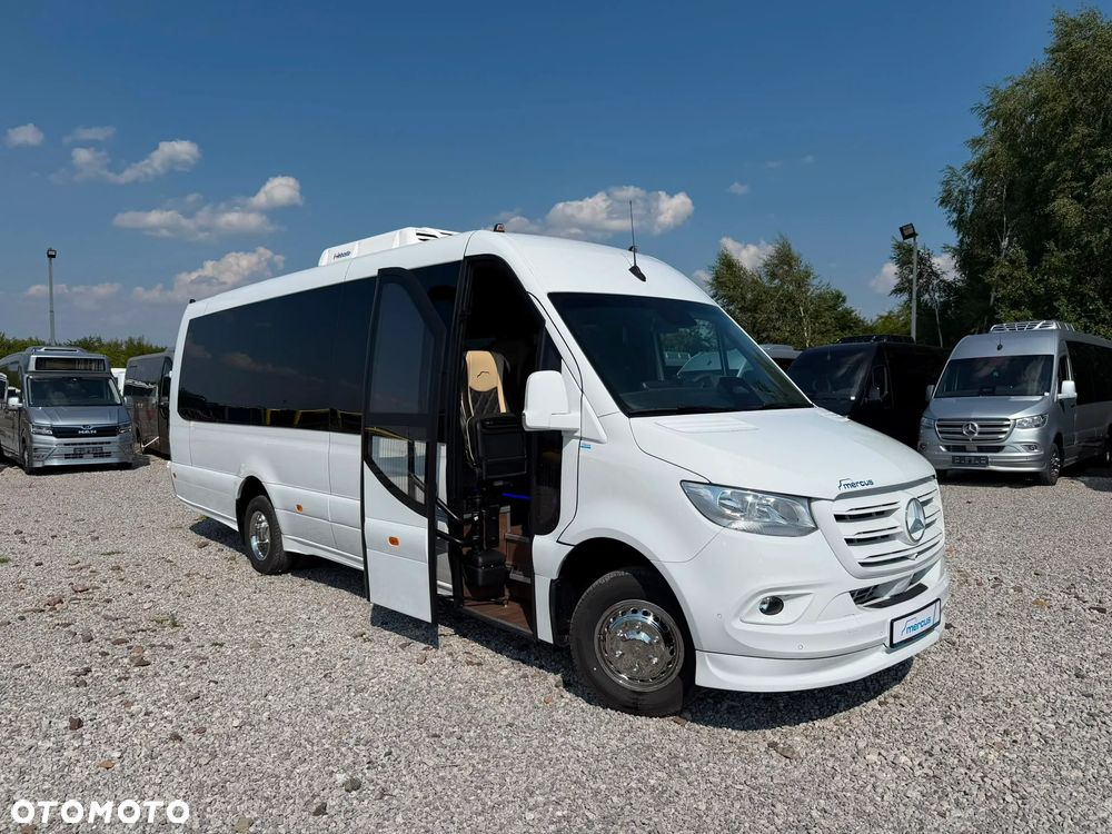 Mercedes-Benz Sprinter 519 - 11