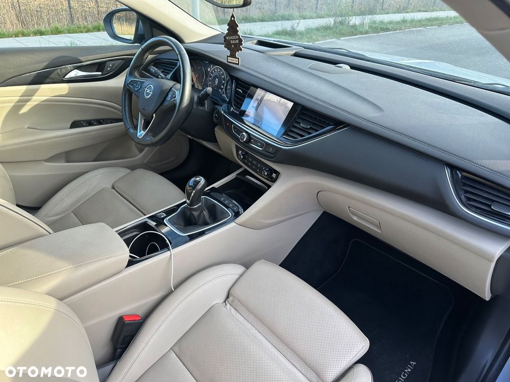 Opel Insignia 1.5 T Innovation S&S - 18