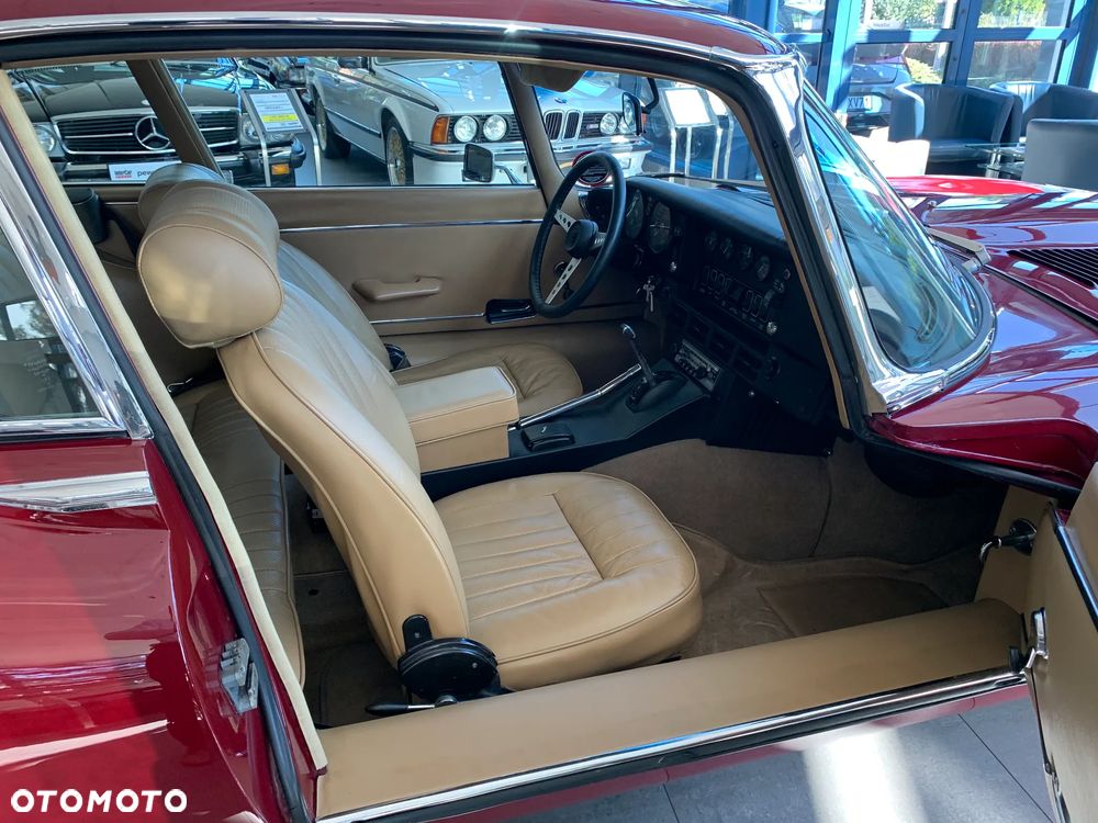 Jaguar E-Type - 17