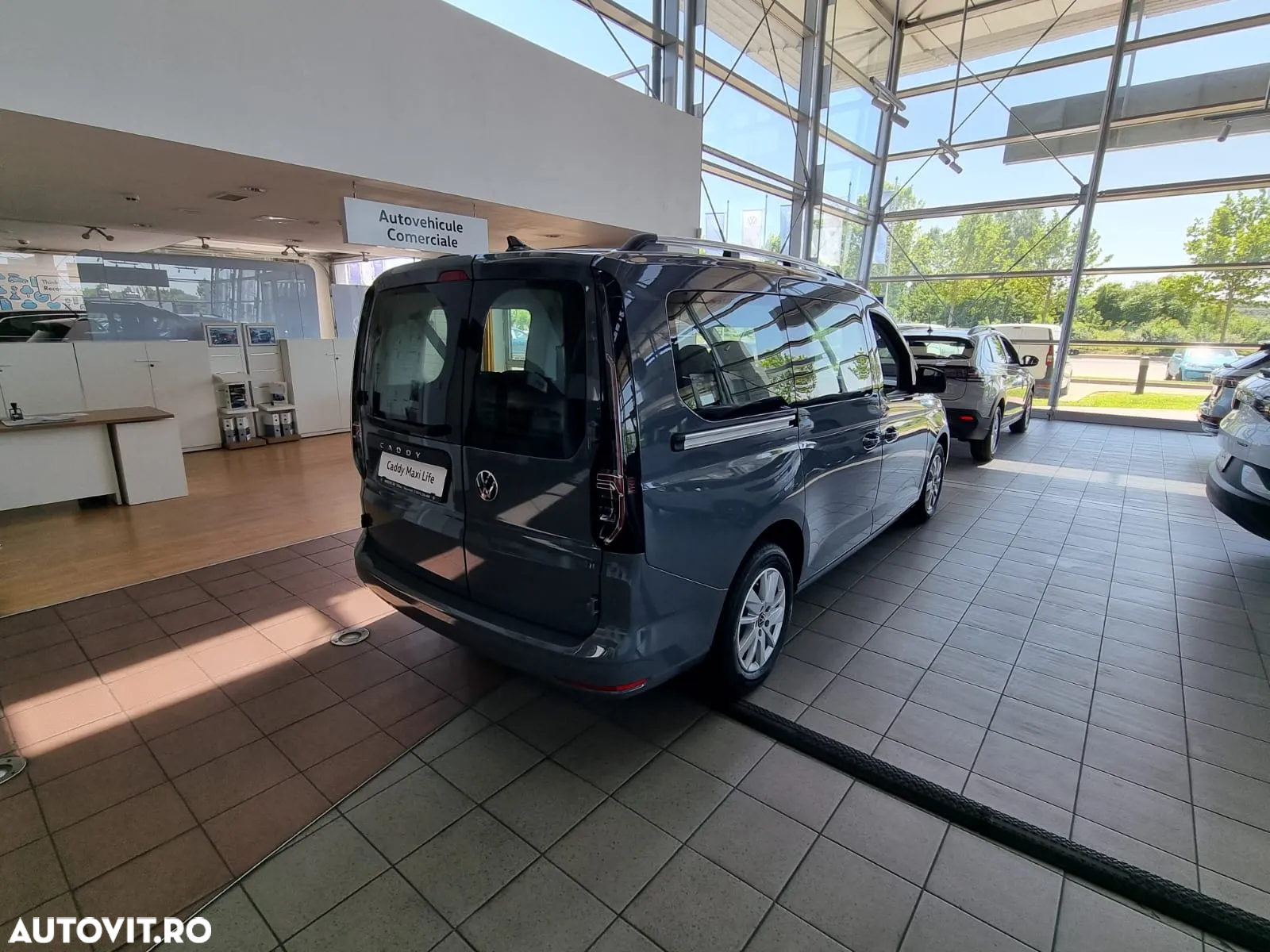 Volkswagen Caddy Maxi 2.0 TDI 75 kW Life - 7