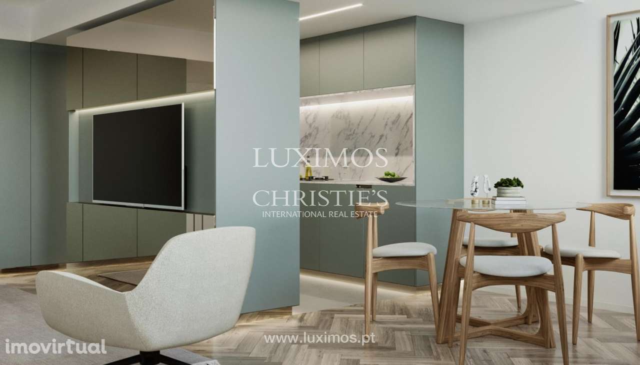 Apartamento T2 de charme com varanda à venda no centro do Porto - Grande imagem: 3/13