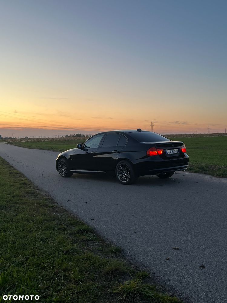 BMW Seria 3 ver-320d - 5