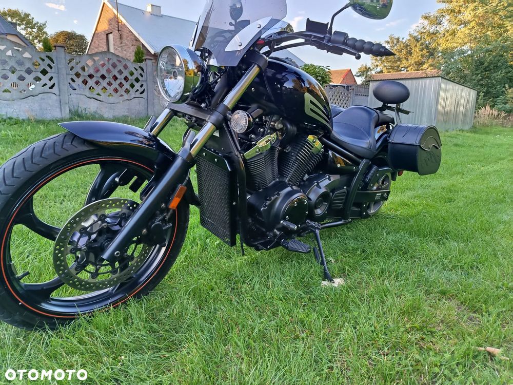 Yamaha XVS - 8