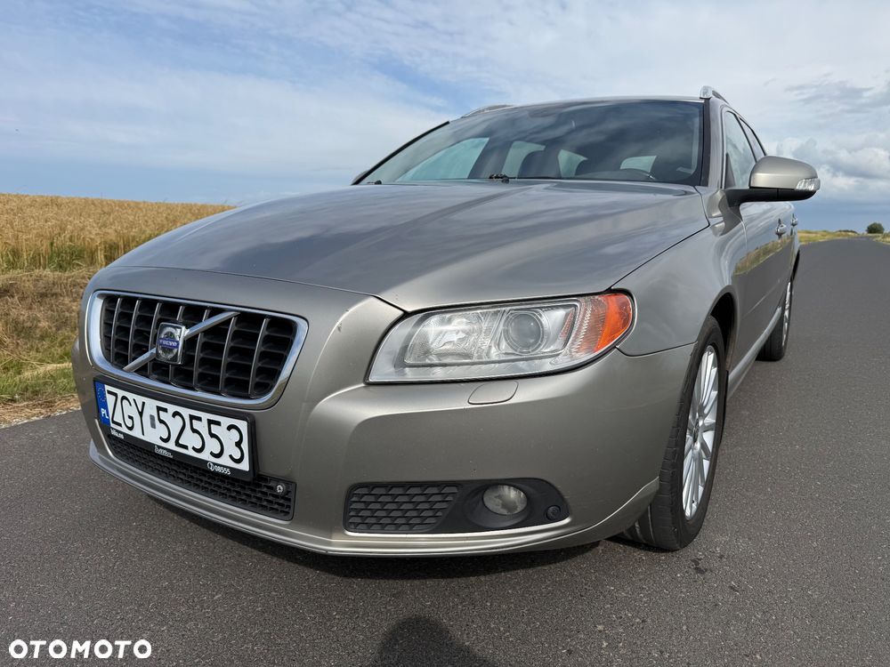 Volvo V70 2.0D Summum - 24