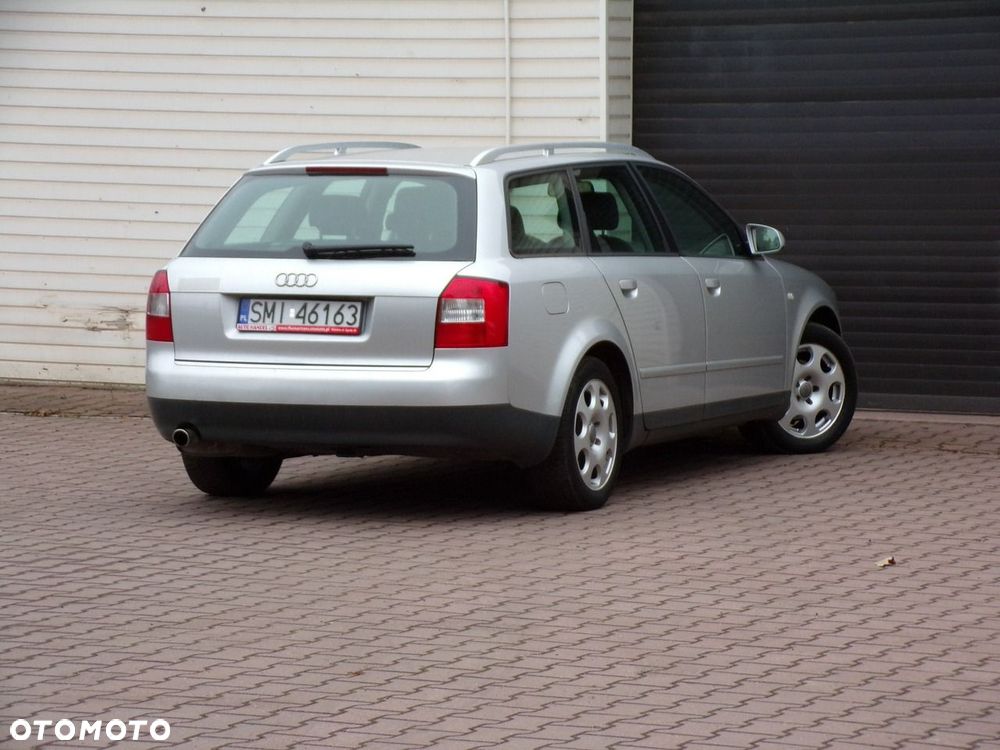 Audi A4 Avant - 9