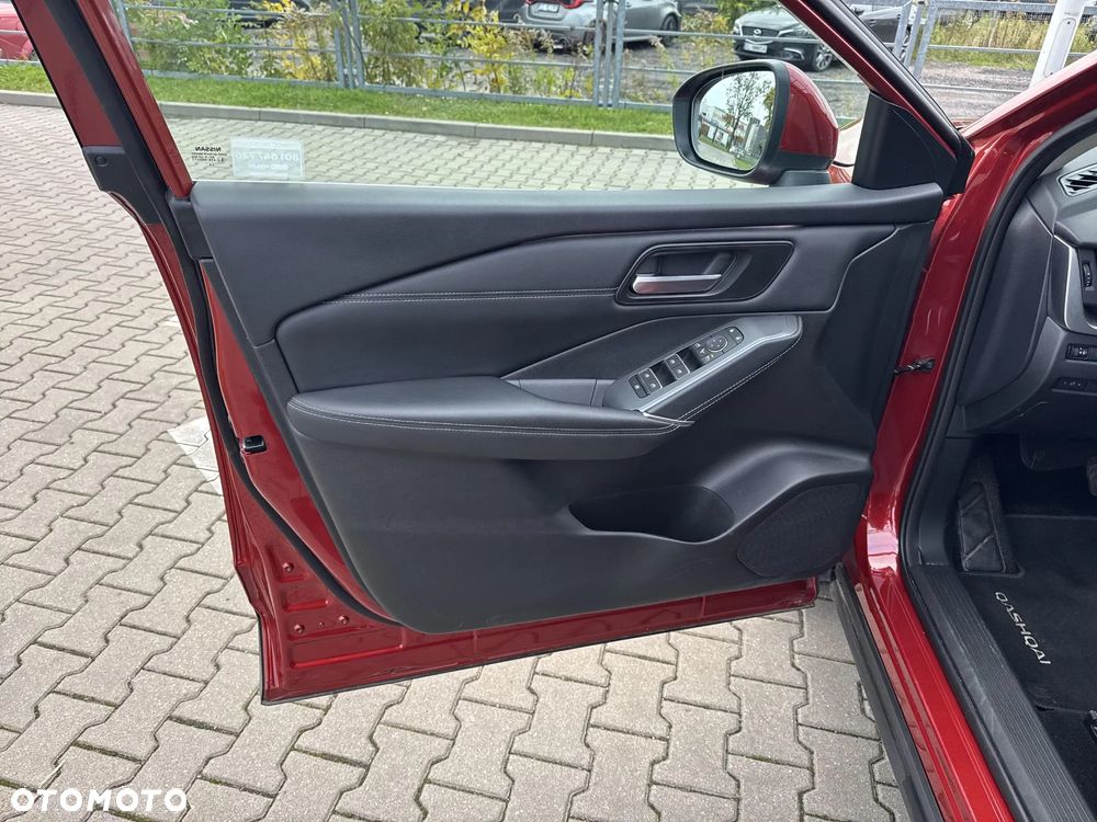 Nissan Qashqai 1.3 DIG-T mHEV N-Connecta Xtronic - 11