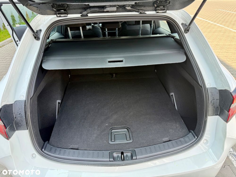 Toyota Corolla 1.8 Hybrid Comfort - 13