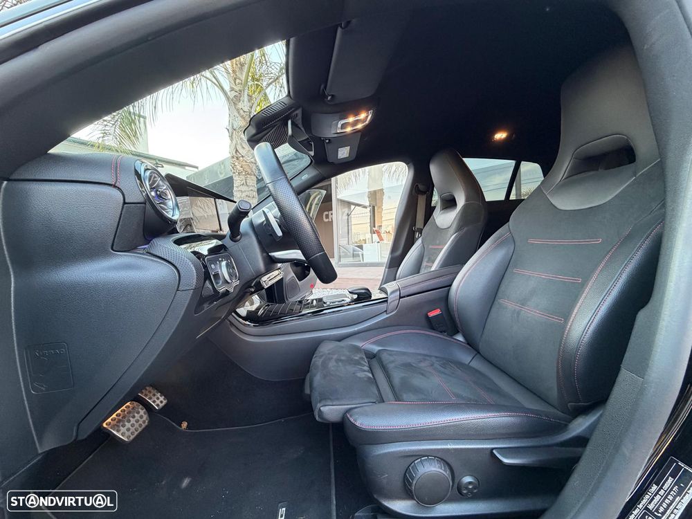 Mercedes-Benz CLA 250 e 8G-DCT AMG Line - 13