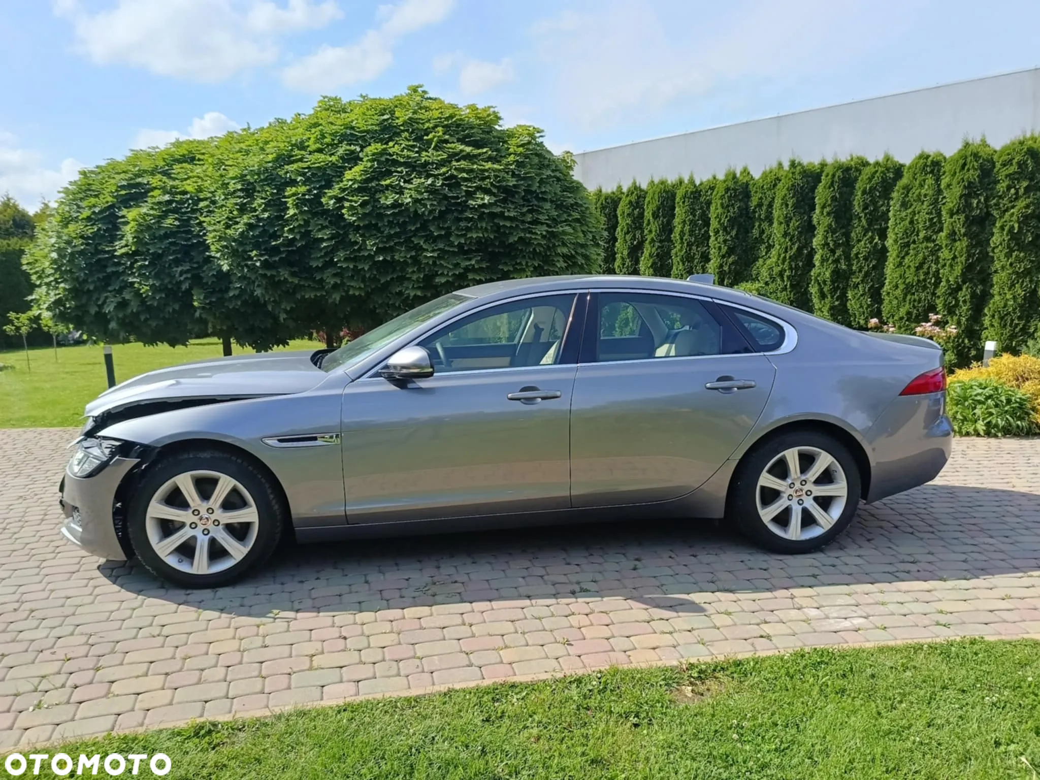 Jaguar XF 20d AWD Prestige - 6