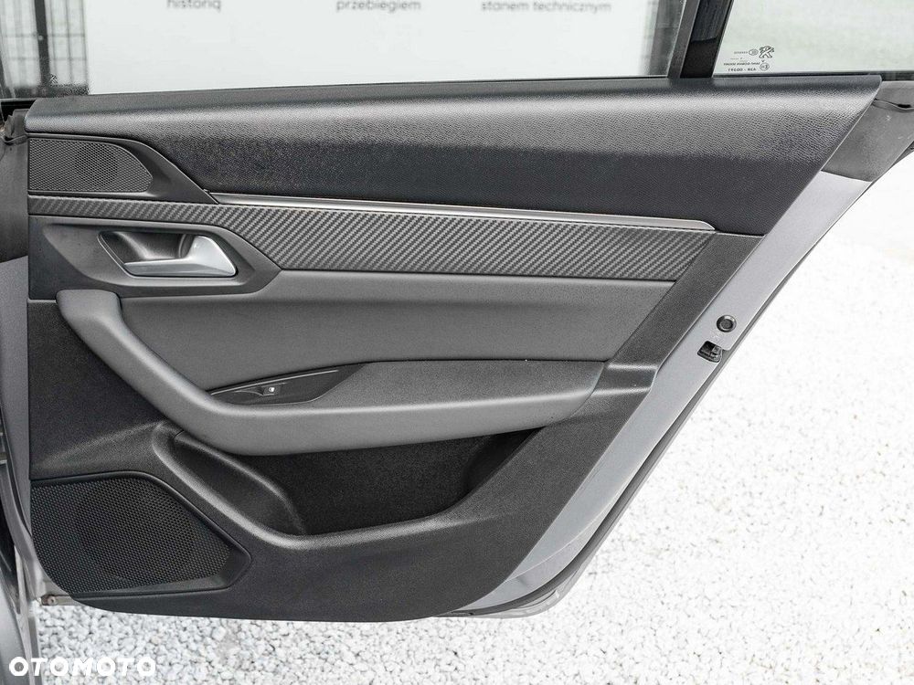 Peugeot 508 1.2 PureTech Allure Pack S&S EAT8 - 26