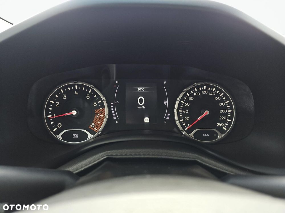 Jeep Renegade - 22