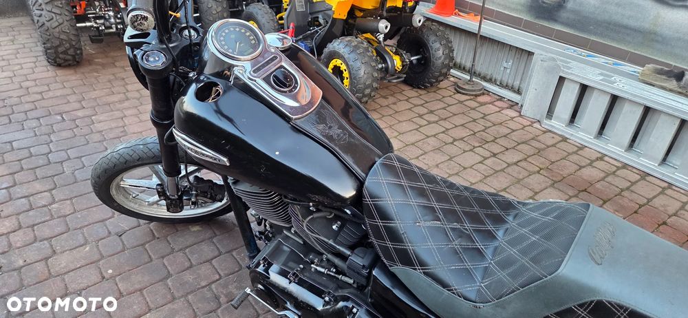 Harley-Davidson Dyna Street Bob - 19