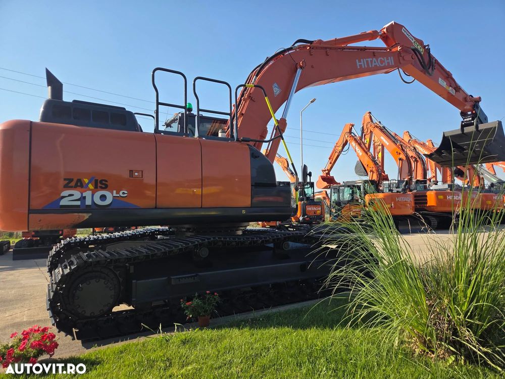 Hitachi ZX210LC-6, 2021, 2.676h, 23,1 tone, CUPLA RAPIDA HIDRAULICA, cupa 1,3mc, 3 pompe hidr, inst picon, camera spate si laterale, antifurt, latime 2,99m, ad sapare 7m, cons mediu 12l/h, lant 90% ok, posibil leasing-STARE CA NOU-PROMOTIE 99.750 Eur+Tva - 14