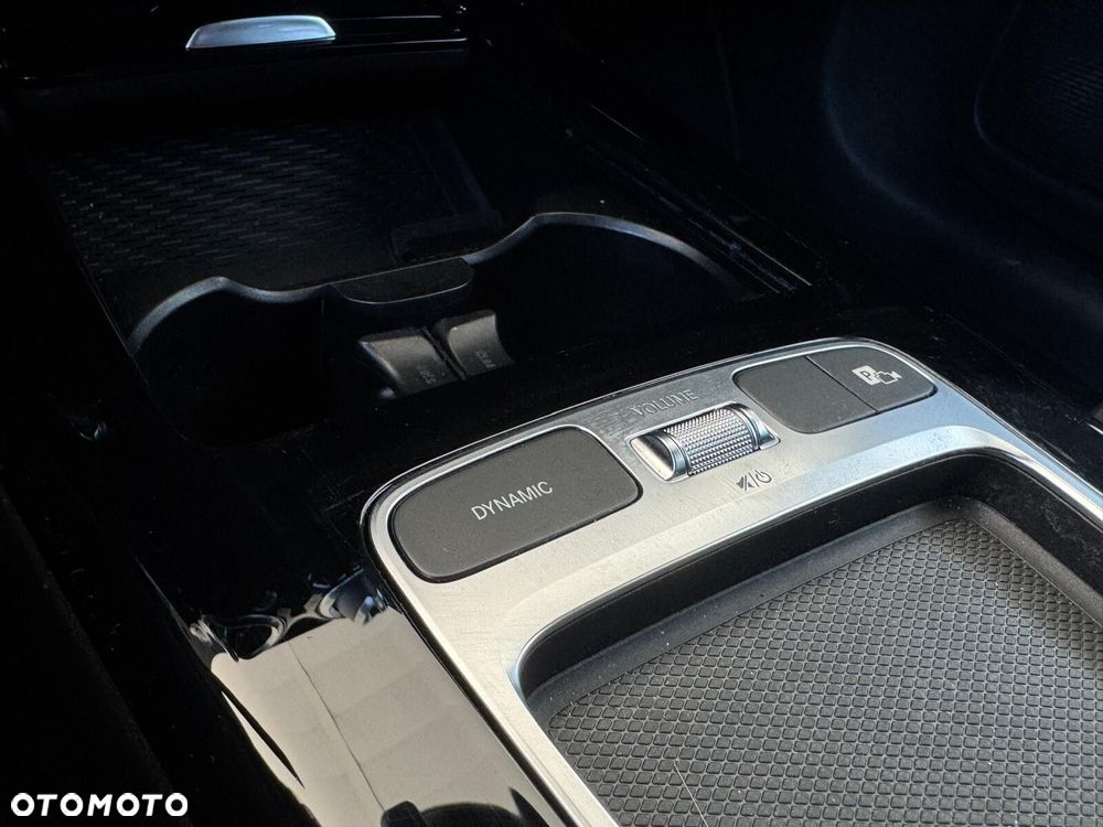 Mercedes-Benz CLA - 26