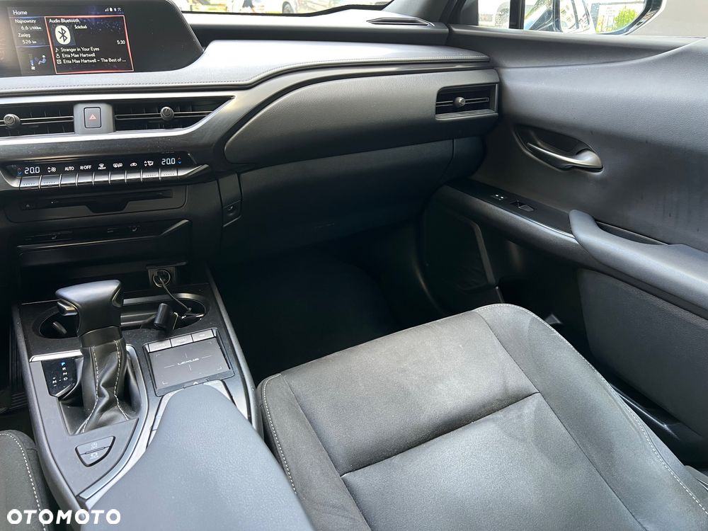Lexus UX 200 GPF Business 2WD - 9