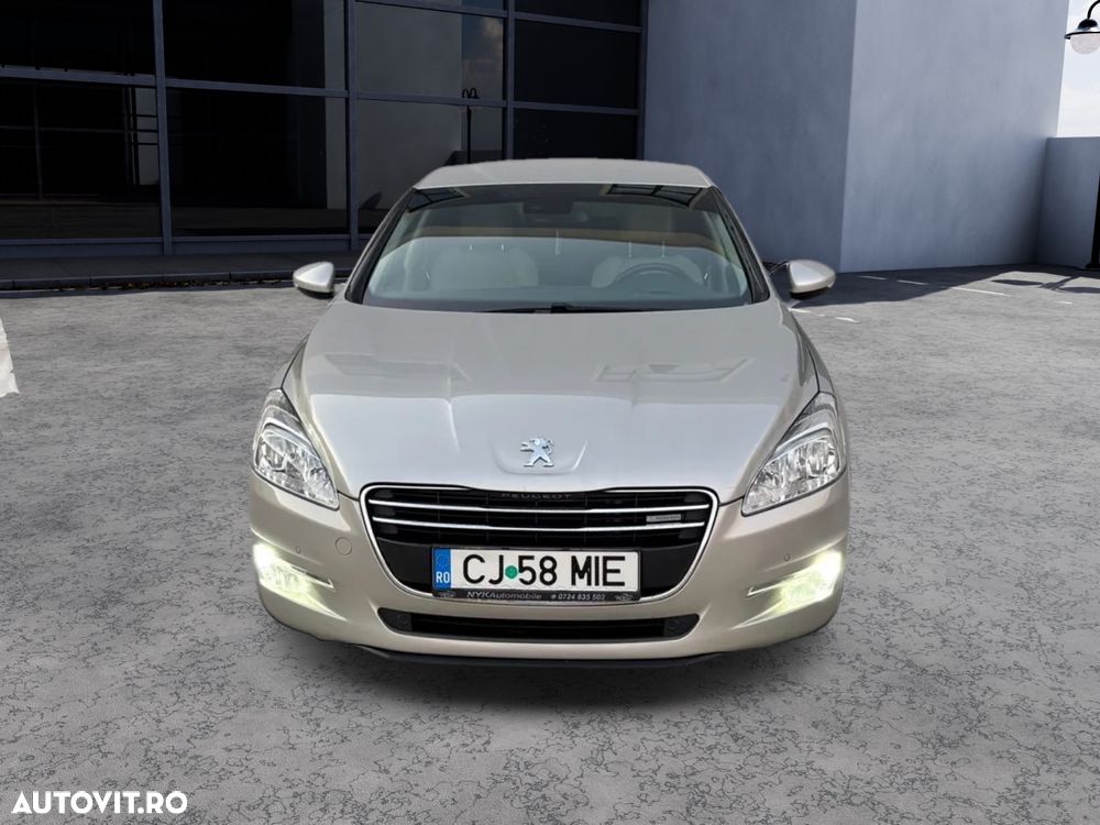 Peugeot 508 RXH Hybrid4 - 2
