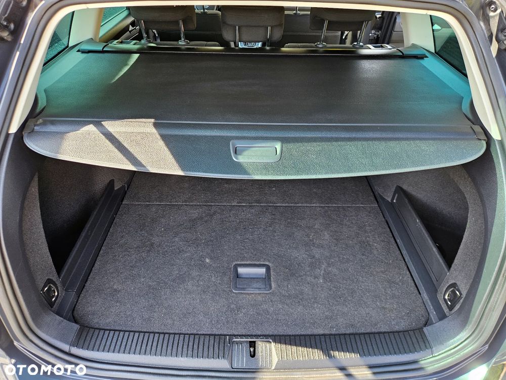 Volkswagen Passat 2.0 TDI SCR DSG Comfortline - 6