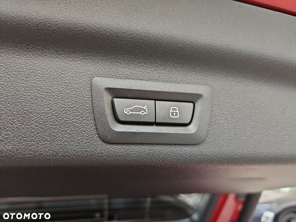 BMW X1 sDrive18d M Sport - 33