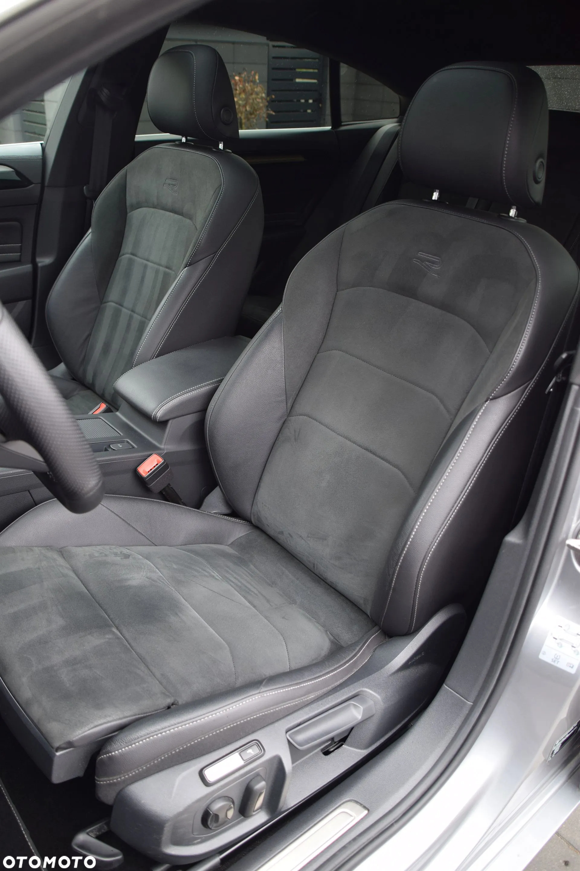 Volkswagen Arteon 2.0 TDI R-Line DSG - 27