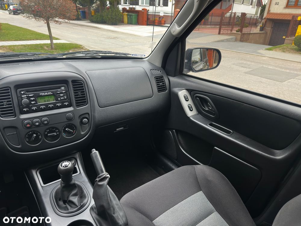 Ford Maverick Standard - 17