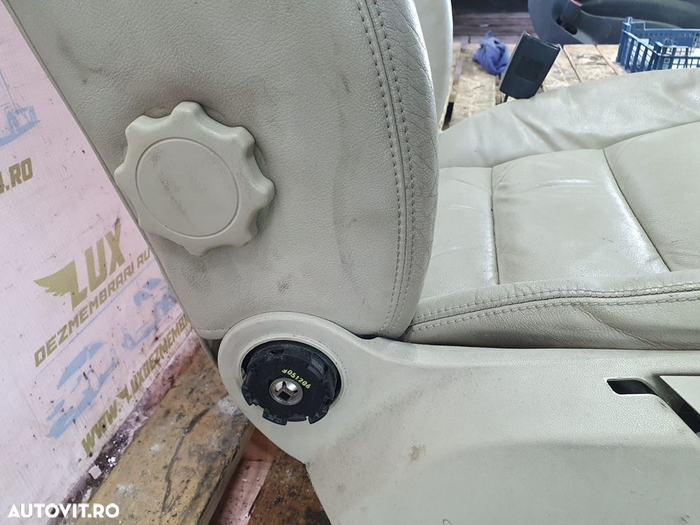 Scaun pasager dreapta fata 1k4881106kk 83115690300 Skoda Octavia 2 [2 - 4