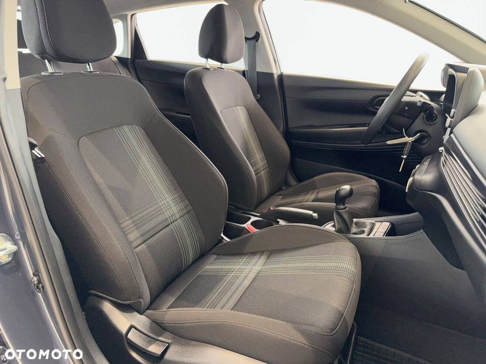 Hyundai i20 - 17
