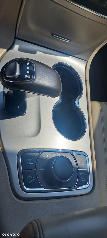 Jeep Grand Cherokee 5.7 V8 HEMI 4WD Automatik Overland - 15