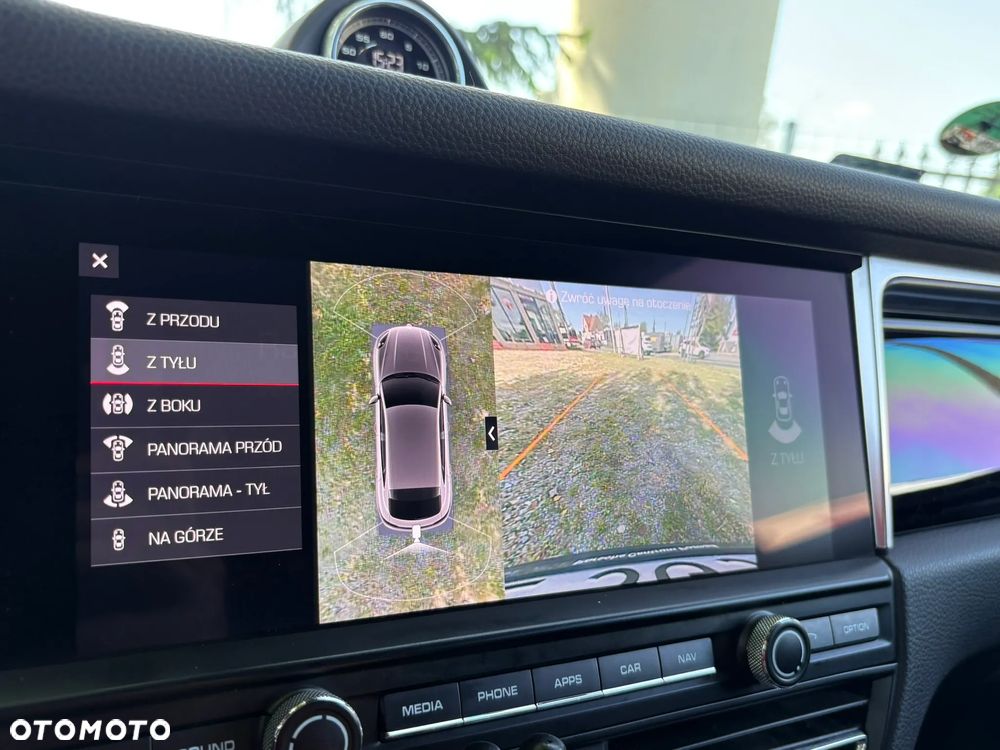 Porsche Macan - 21