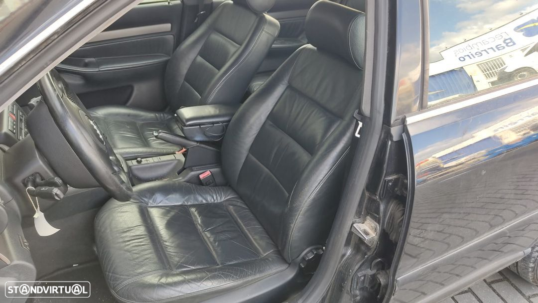 Portas Audi A4 Avant B5 2.5 tdi de 2000 - 7