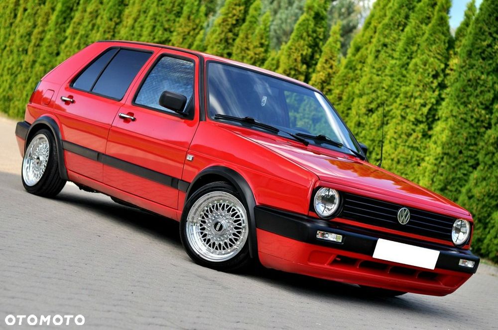 Volkswagen Golf - 2