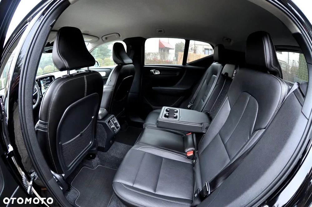 Volvo XC 40 T3 Momentum - 21