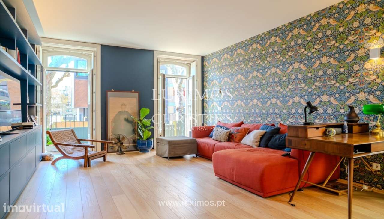 Moradia V5 de luxo totalmente remodelada para venda na Foz, Porto - Grande imagem: 2/25