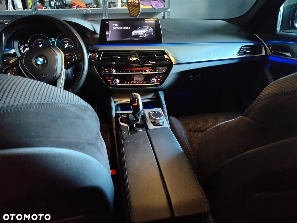 BMW Seria 5 520d xDrive M Sport sport - 19