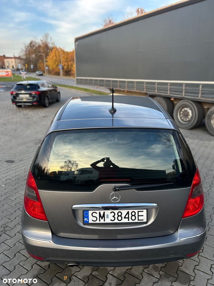 Mercedes-Benz Klasa A 160 BlueEFFICIENCY - 25