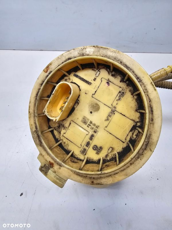 POMPA PALIWA Z BAKU AUDI Q7 4L 3.0 TDI 7L8919679E - 3