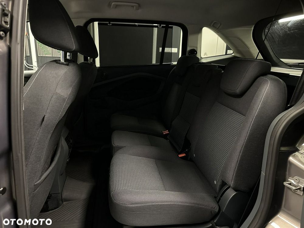 Ford Grand C-MAX - 13