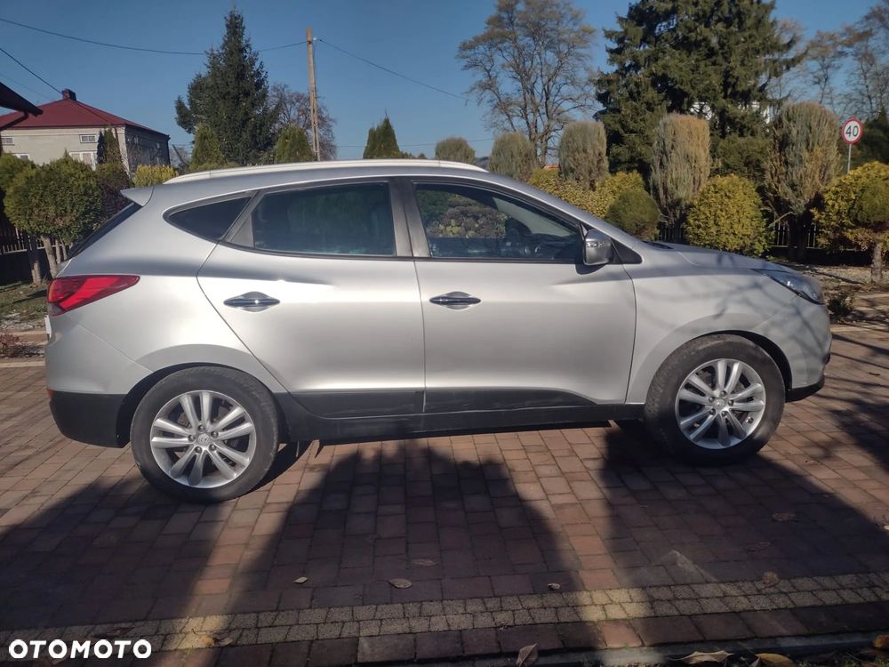 Hyundai ix35 2.0 CRDi 4WD Automatik Premium - 11