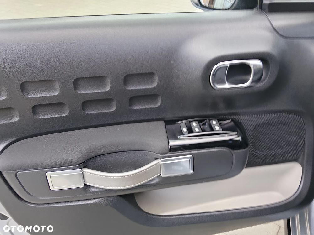 Citroën C3 1.2 PureTech Shine - 15