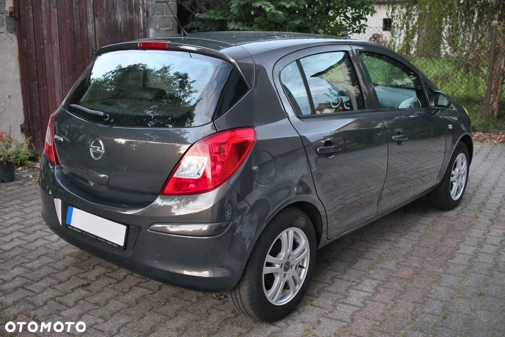 Opel Corsa - 2