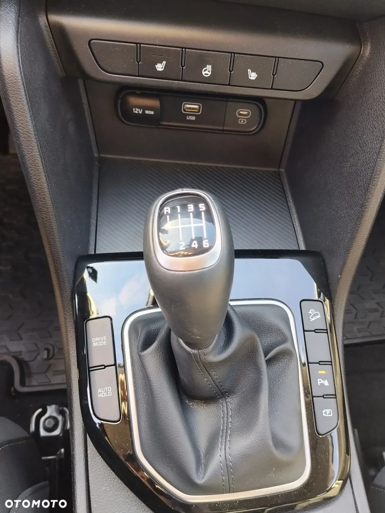 Kia Sportage - 11