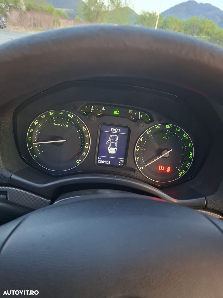 Skoda Octavia 2.0 FSI Edition 100 - 5