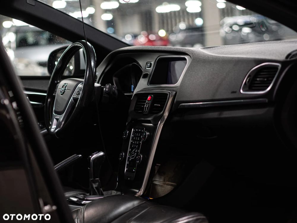 Volvo V40 D3 RDesign - 4