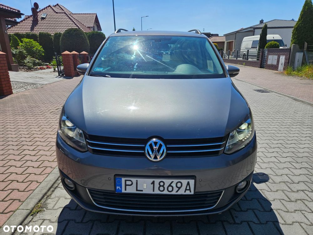Volkswagen Touran - 14