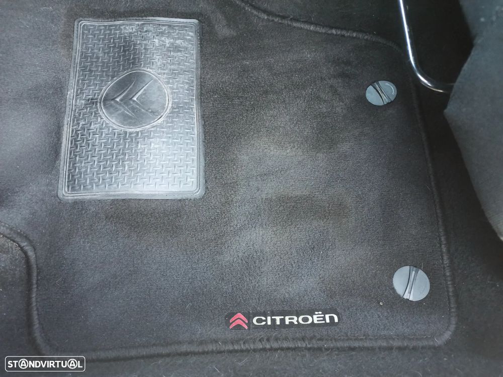 Citroën C4 1.6 HDi 110 Exclusive - 11