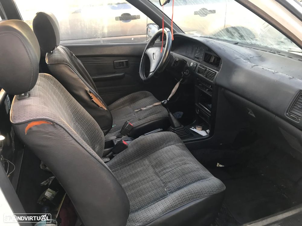Toyota Corolla E9 1.8d Van 1989 - Para Peças - 8