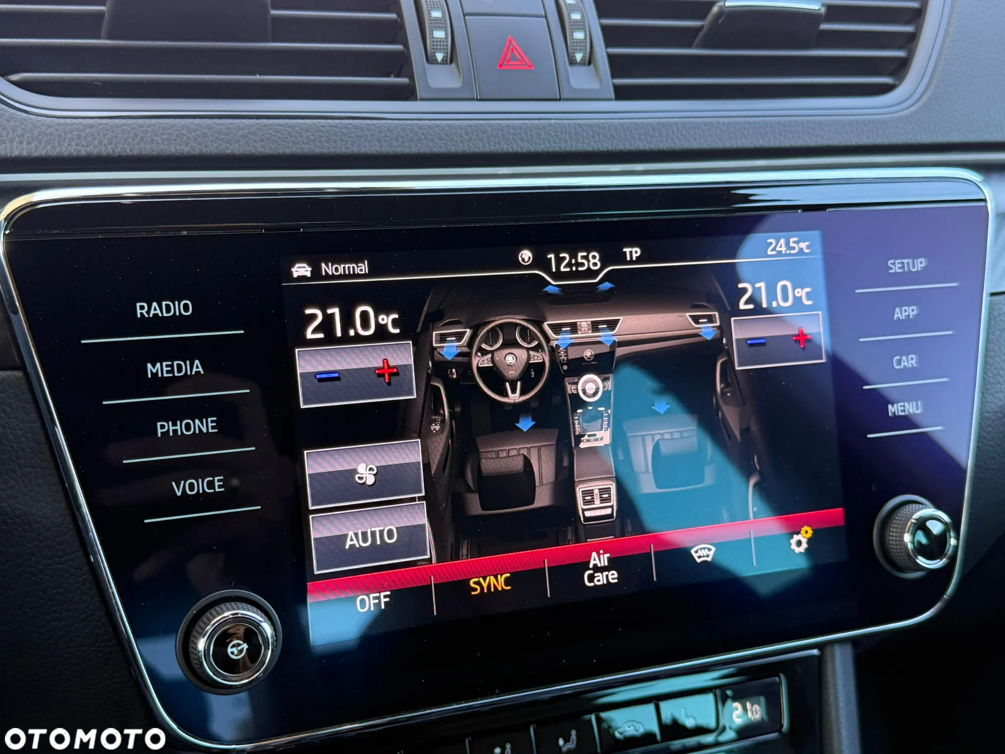 Skoda Superb 1.5 TSI Sportline - 33