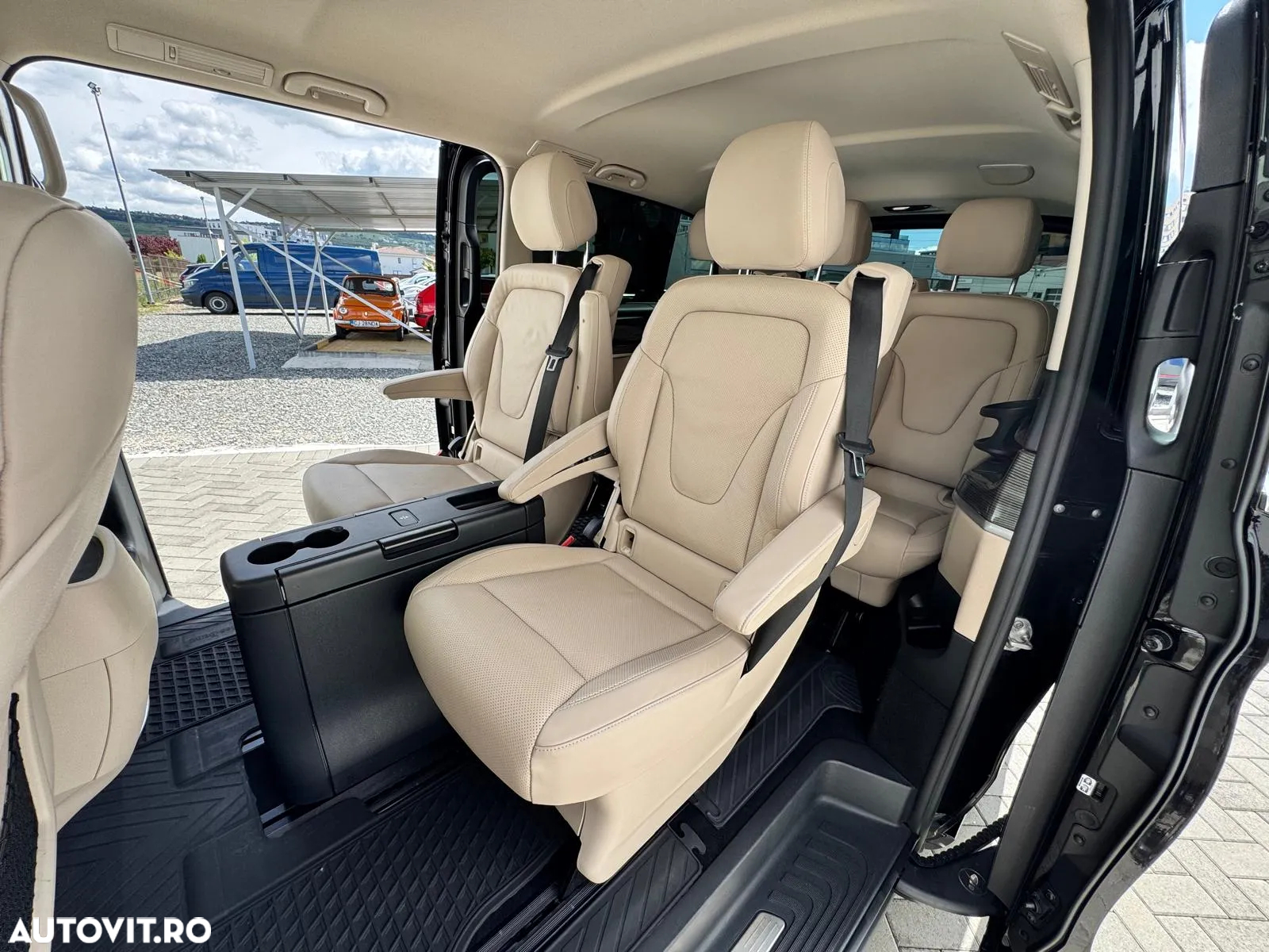 Mercedes-Benz V 300 d Combi Lung 237 CP AWD 9AT - 30