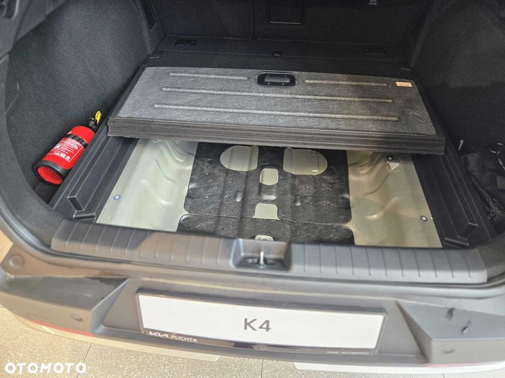 Kia K4 - 10
